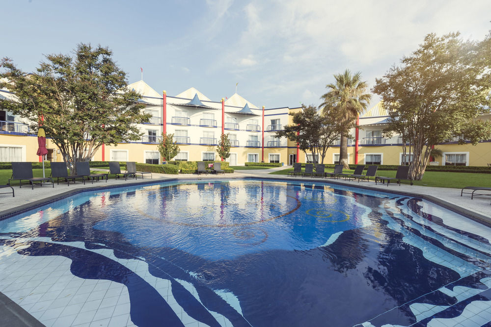 Carnival City Hotel Brakpan Exteriör bild